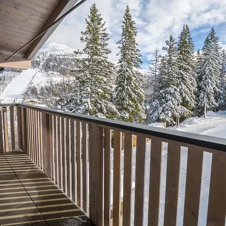 Penthouse In Near Slopes Apartment